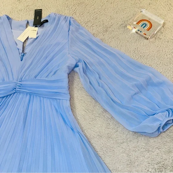 Banana Replublic chiffon pleated dress - Picture 7 of 17